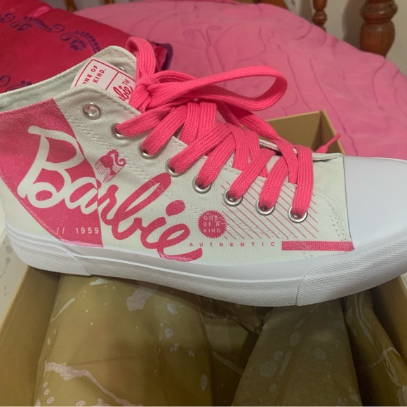 New BARBIE fashion sneakers - Picture 5 of 8
